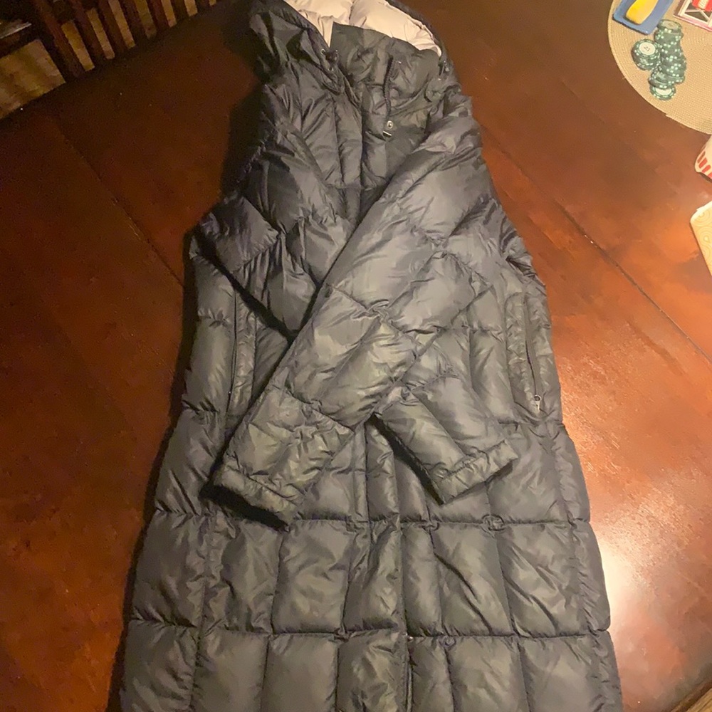 North Face Long Puffer Coat Women’s Medium